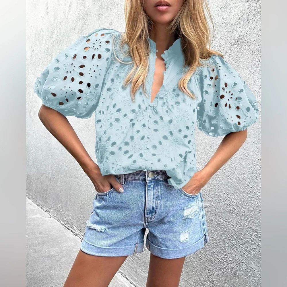 NWT Pretty Garden Eyelet Puff Sleeve Top • XL - Picture 1 of 12